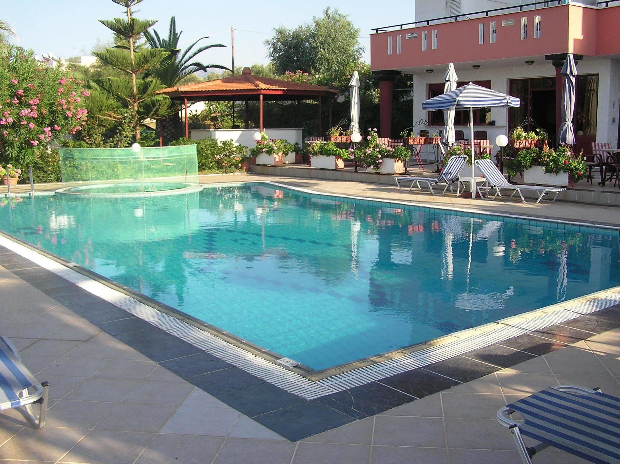 Κνωσσός Aparthotel Πάνορμος Εξωτερικό φωτογραφία